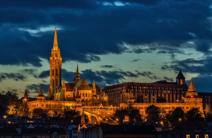 budapest-church-architecture-matthias-church-47727 budapest-church-architecture-matthias-church-47727