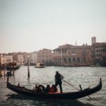 (Italy-Venice)benjamin-raffetseder-1384970-unsplash