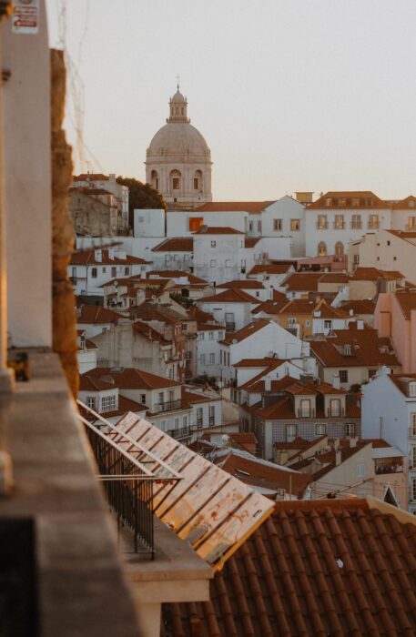 (Portugal-Lisbon-Alfama)veronika-jorjobert-mR_AxcbVivg-unsplash (Portugal-Lisbon-Alfama)veronika-jorjobert-mR_AxcbVivg-unsplash